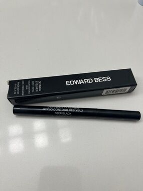 Deep Black Defining Eyeliner - Deep Black
